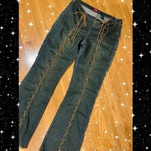 💕SOLD💕 Y2K Younqiue Jeans brand lace up flared jeans